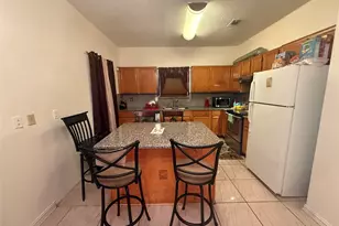 10216 Big Thicket Dr, Dallas, TX 75217 - Photo 6