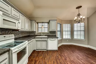 728 Nicole Drive, Burleson, TX 76028 - Photo 10