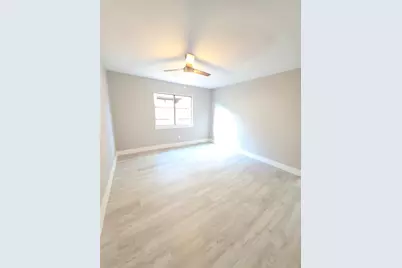 7334 Oakmore Drive, Dallas, TX 75249 - Photo 16