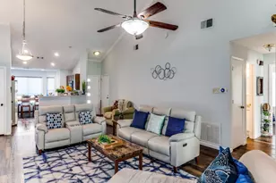 6008 Meadowdale Rd, Arlington, TX 76017 - Photo 4