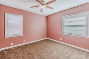 600 NE 11th St, Grand Prairie, TX 75050 - Photo 12