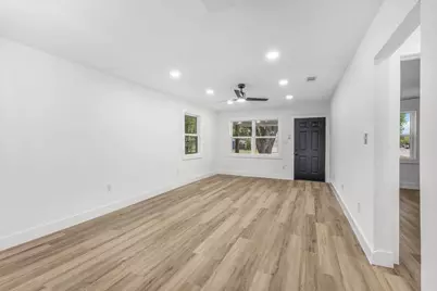 3301 Hedrick Street, Fort Worth, TX 76111 - Photo 8