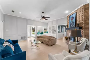 4813 Cortina Dr, Irving, TX 75038 - Photo 4