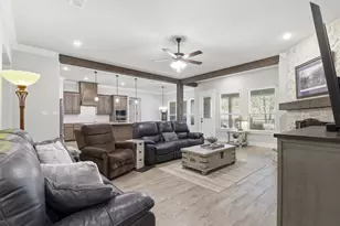 2021 Crystal Palace Blvd, Alvarado, TX 76009 - Photo 6