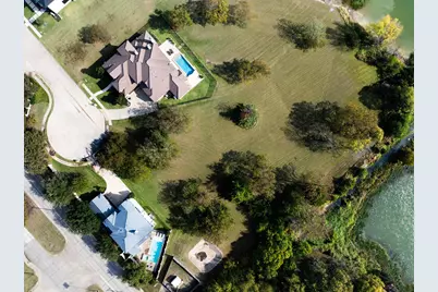 2106 Stone Hollow Drive, Rowlett, TX 75088 - Photo 2