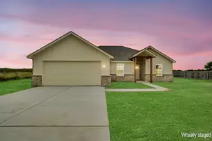 132 Joyce St, Whitney, TX 76692 - Photo 2