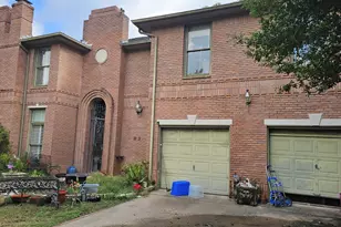 1809 Burton Hill Rd, Fort Worth, TX 76107 - Photo 1