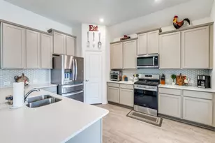 10912 Canyon Mine Dr, Aubrey, TX 76227 - Photo 6