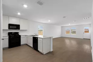 11333 Rodeo Dr, Providence Village, TX 76227 - Photo 6