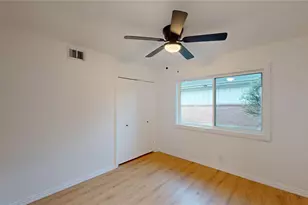 409 Vicki Pl, Hurst, TX 76053 - Photo 20