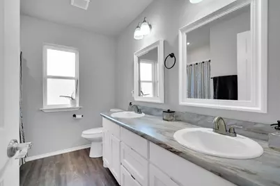 731 E Brown Street, Cleburne, TX 76031 - Photo 26