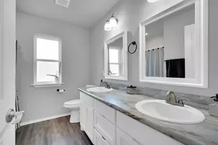 731 E Brown St, Cleburne, TX 76031 - Photo 26