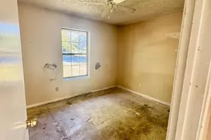 248 Gordon Dr, Azle, TX 76020 - Photo 6