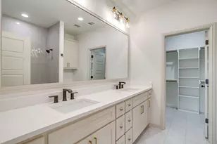 933 Colorado River Dr, Granbury, TX 76048 - Photo 12