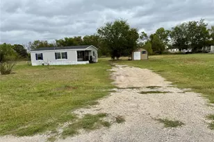 9123 Rodeo Dr, Terrell, TX 75160 - Photo 16