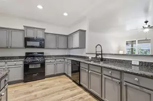 521 Bailer Dr, Crowley, TX 76036 - Photo 18