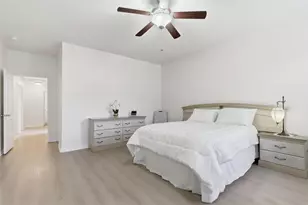 521 Bailer Dr, Crowley, TX 76036 - Photo 32