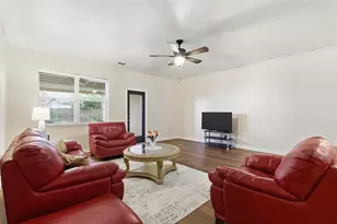 521 Bailer Dr, Crowley, TX 76036 - Photo 14