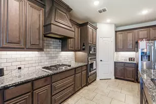 1112 Bear Oak Dr, Burleson, TX 76028 - Photo 6