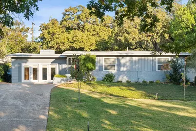 1405 Briarwood Boulevard, Arlington, TX 76013 - Photo 2