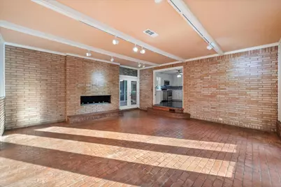 1405 Briarwood Boulevard, Arlington, TX 76013 - Photo 14