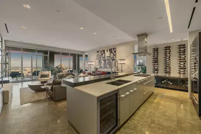 1717 Arts Plaza #2202, Dallas, TX 75201 - Photo 1