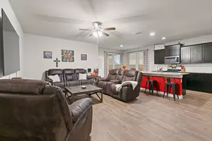 1406 Pleasanton Rd, Cleburne, TX 76033 - Photo 6