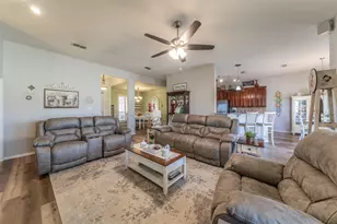 11621 Willow Springs Rd, Fort Worth, TX 76052 - Photo 4