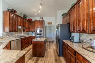 11621 Willow Springs Rd, Fort Worth, TX 76052 - Photo 6