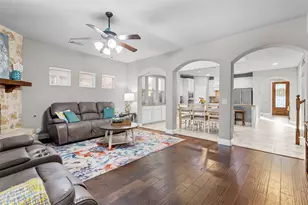 1174 Spring Cress Dr, Burleson, TX 76028 - Photo 10