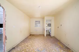 312 Stroud St, Cleburne, TX 76033 - Photo 20