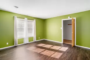 312 Stroud St, Cleburne, TX 76033 - Photo 14