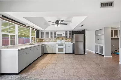 1525 Carnation Drive, Lewisville, TX 75067 - Photo 4