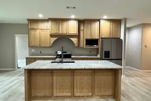 315 Cr 33940, Powderly, TX 75473 - Photo 4