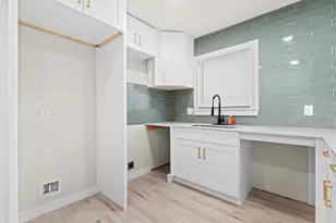 1300 E Baltimore Ave, Fort Worth, TX 76104 - Photo 8