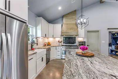 1600 County Road 2395, Alvord, TX 76225 - Photo 8