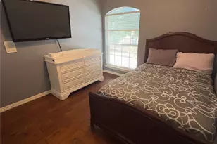 413 Ridge Meade Dr, Lewisville, TX 75067 - Photo 8