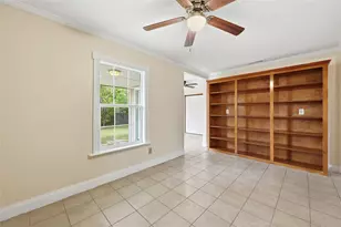 6909 Greenspring Dr, Arlington, TX 76016 - Photo 4