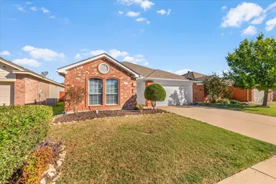 1156 Mustang Ridge Drive, Fort Worth, TX 76052 - Photo 2