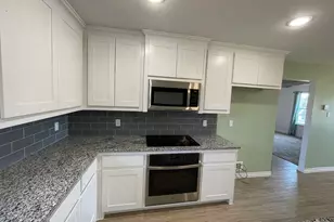 109 Spruce Tree Ct, Poolville, TX 76487 - Photo 8