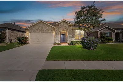 829 Habitat Trail, McKinney, TX 75071 - Photo 2