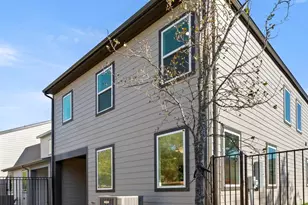 2637 Lost Maples Ln, Dallas, TX 75228 - Photo 34