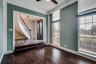 140 Twin Lakes Dr, Double Oak, TX 75077 - Photo 2