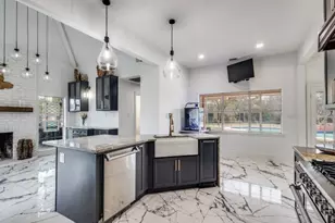 140 Twin Lakes Dr, Double Oak, TX 75077 - Photo 8