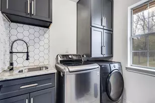 140 Twin Lakes Dr, Double Oak, TX 75077 - Photo 10