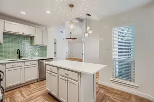 3131 Royal Gable Dr, Dallas, TX 75229 - Photo 10