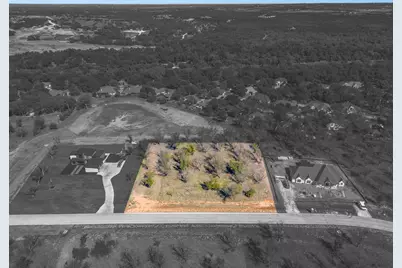 1148 E Landings N, Granbury, TX 76049 - Photo 2