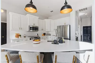 2537 Clearlake Drive, Grand Prairie, TX 75054 - Photo 8