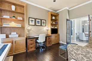 2537 Clearlake Dr, Grand Prairie, TX 75054 - Photo 14