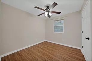 824 E Prairie View Rd, Crowley, TX 76036 - Photo 18